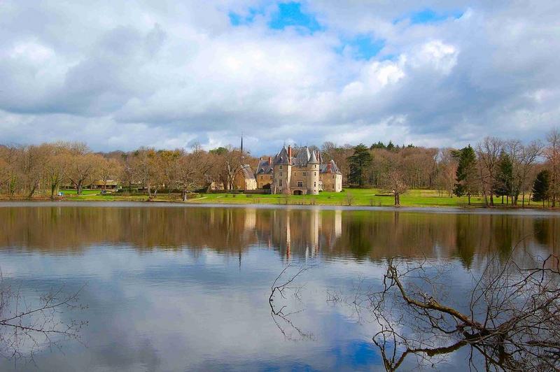 vue générale du château dans son environnement