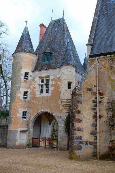 Châtelet d'entrée, façade sud, vue générale