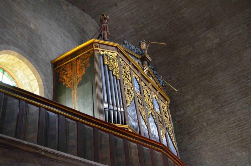 orgue de tribune, vue partielle