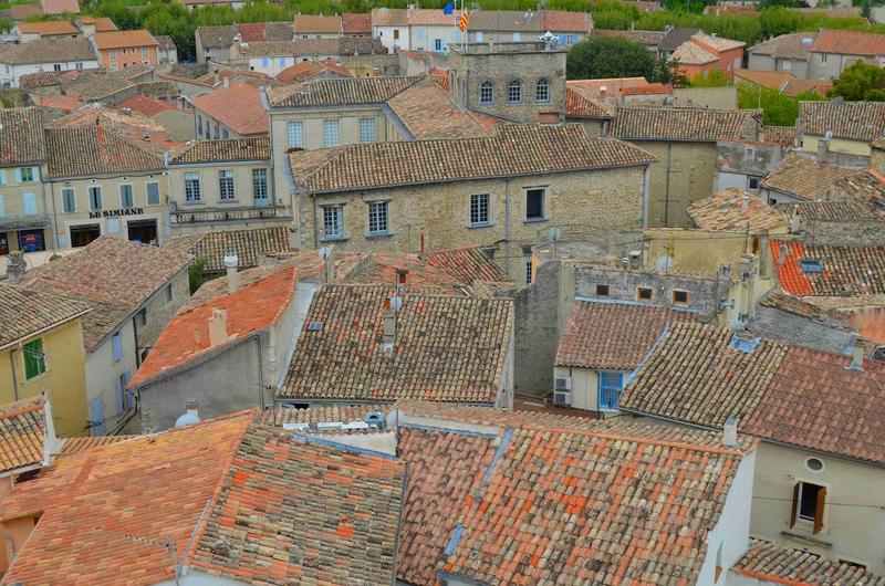 vue générale de la situation de l'hôtel dans son environnement urbain