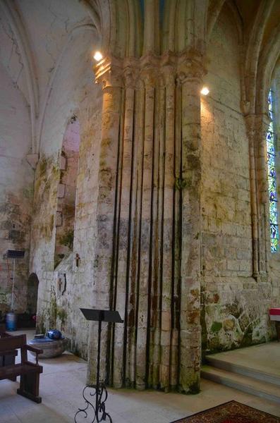 pilier nord-est de la croisée du transept, vue générale