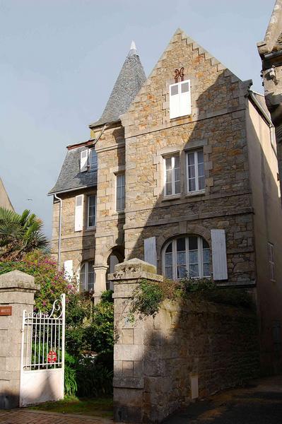 Façade sud, vue générale