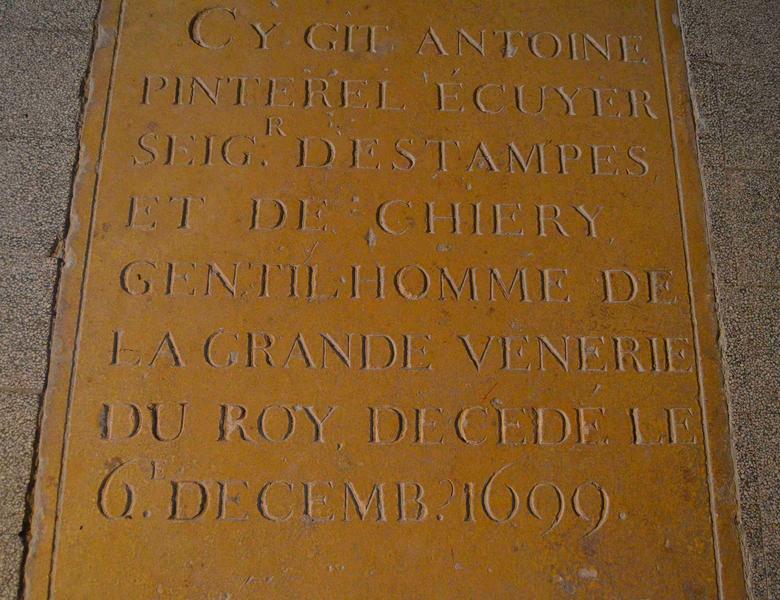 dalle funéraire d'Antoine Pinterel, seigneur d'Etampes, vue partielle - © Ministère de la Culture (France), Médiathèque du patrimoine et de la photographie, diffusion RMN-GP