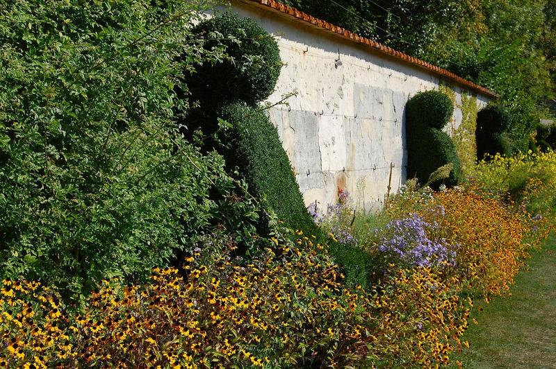 mur de clôture du jardin potager, vue partielle