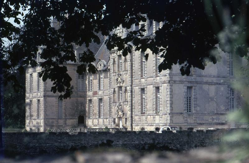 Façade principale sur parc