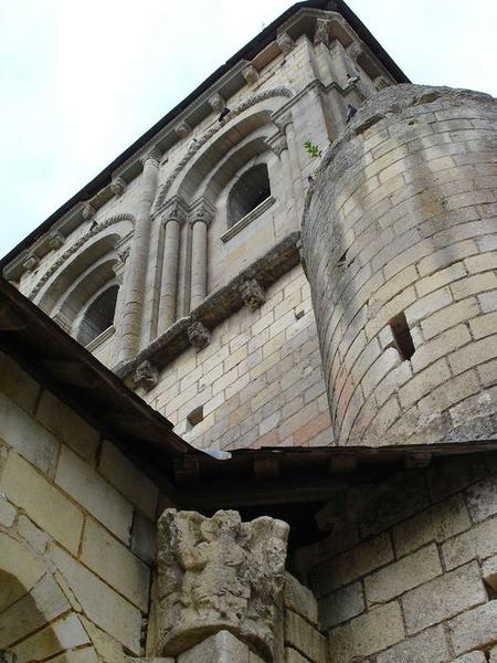 clocher, vue partielle, façade sud