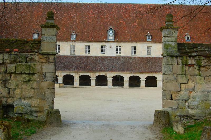 aile nord, façade sud, vue partielle