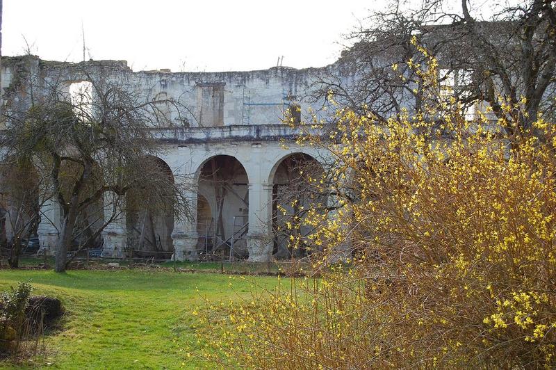 galerie sur cour, vue partielle