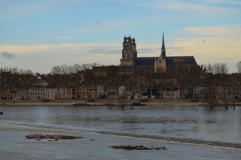 vue générale de la cathédrale, ensemble ouest, dans son environnement