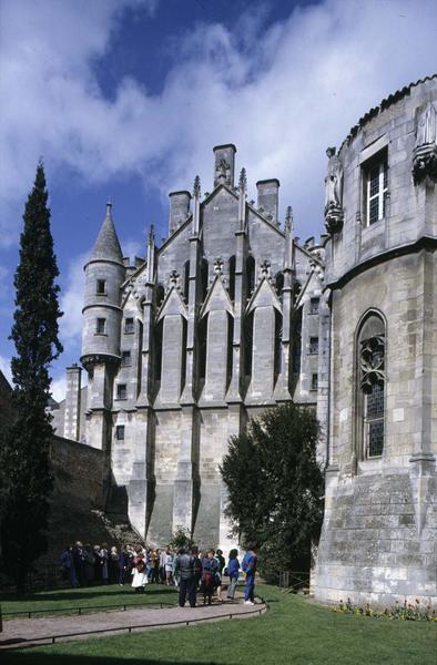 Façade sur la rue des Cordeliers et tour de Maubergeon