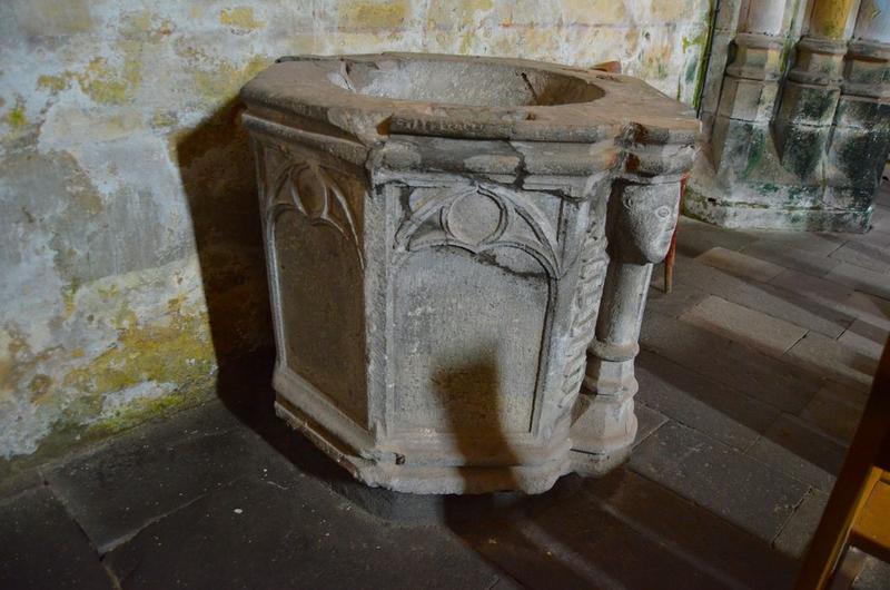 fonts baptismaux (cuve baptismale), vue générale