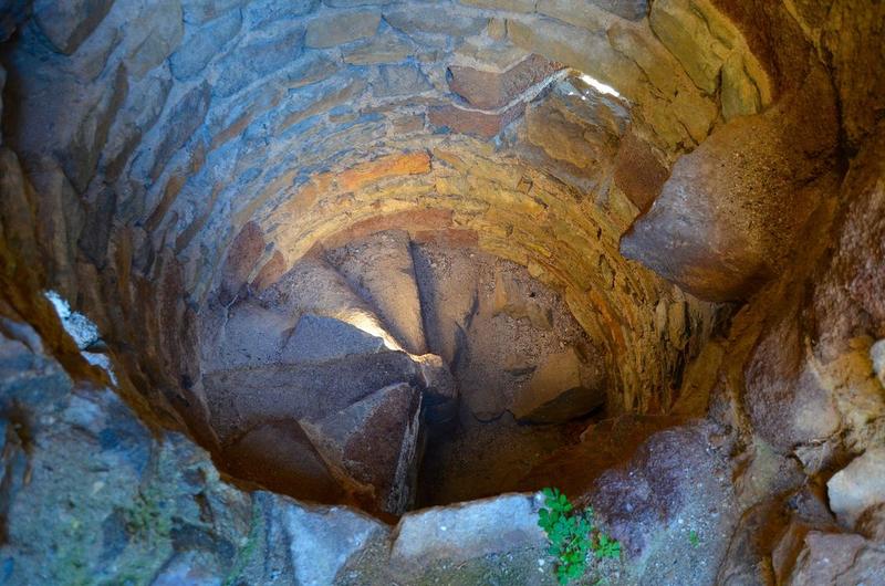 tour sud-est, départ de l'escalier à vis