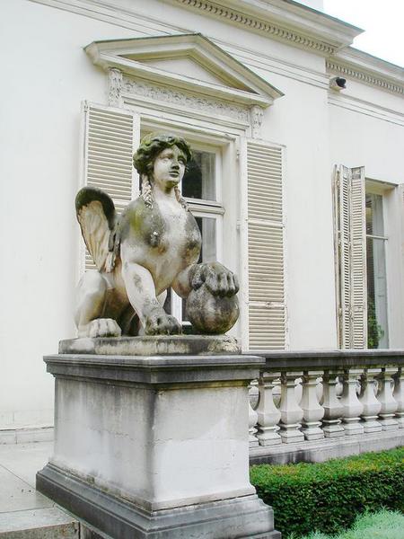 terrasse sud, détail d'une statue