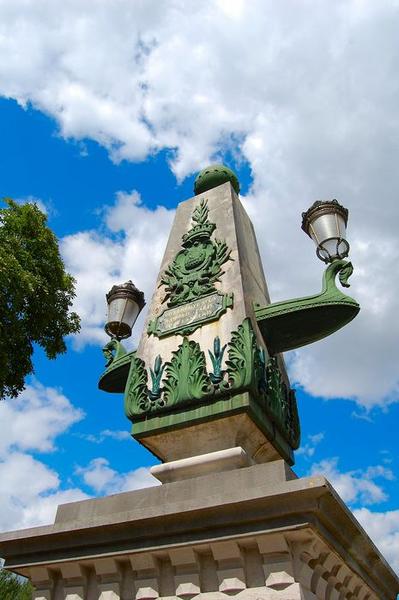 détail, colonne rive est