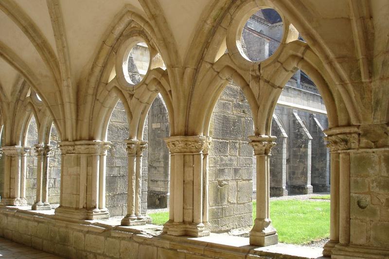 cloître, galerie ouest, vue partielle