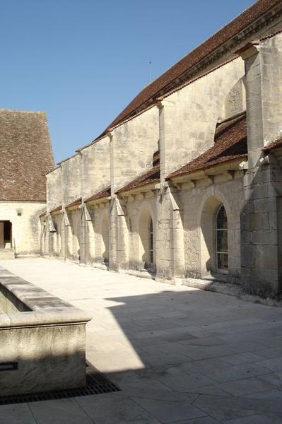 église abbatiale, élévation sud, vue partielle