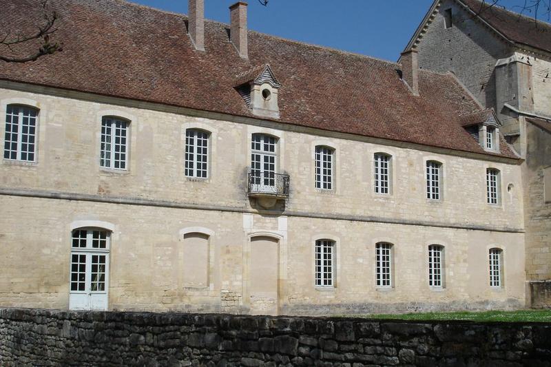 logis abbatial, façade est, vue partielle