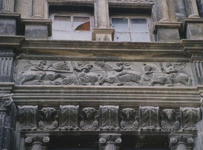 façade nord, détail de la frise