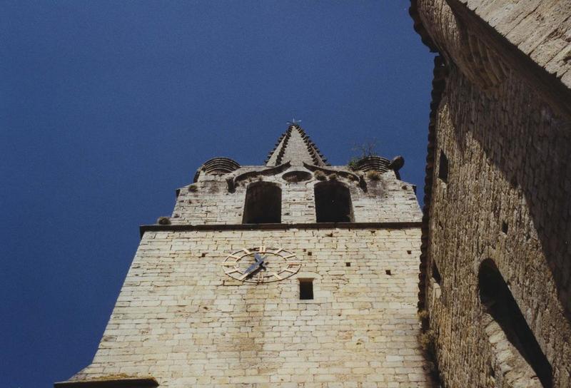 vue partielle du clocher