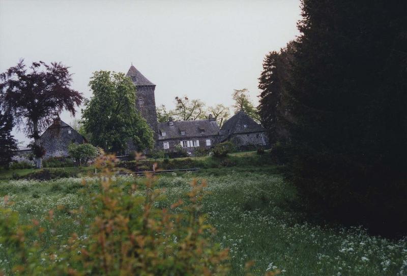 vue générale du château dans son environnement