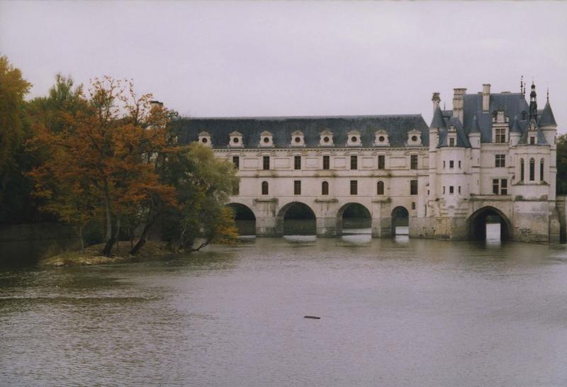 ensemble est, vue générale