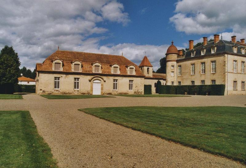 aile des communs nord, façade sud, vue générale