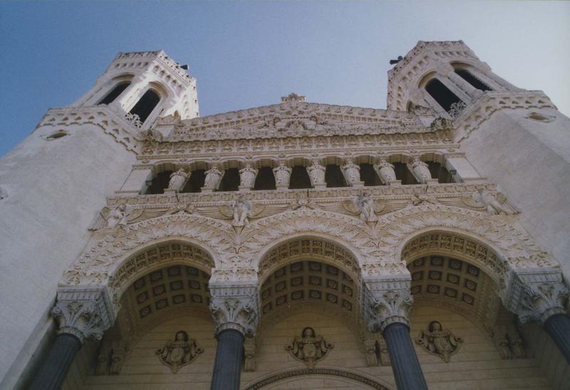 façade occidentale, vue partielle