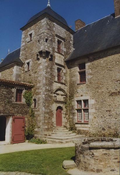 vue générale de la tour d'escalier