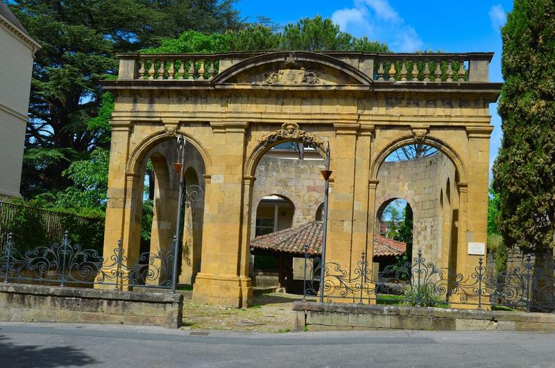 façade est, vue générale