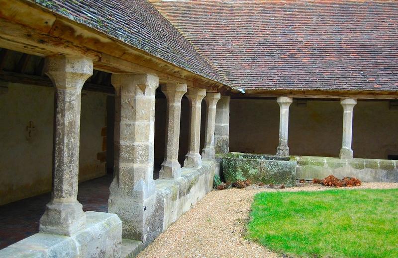 cloître, vue partielle