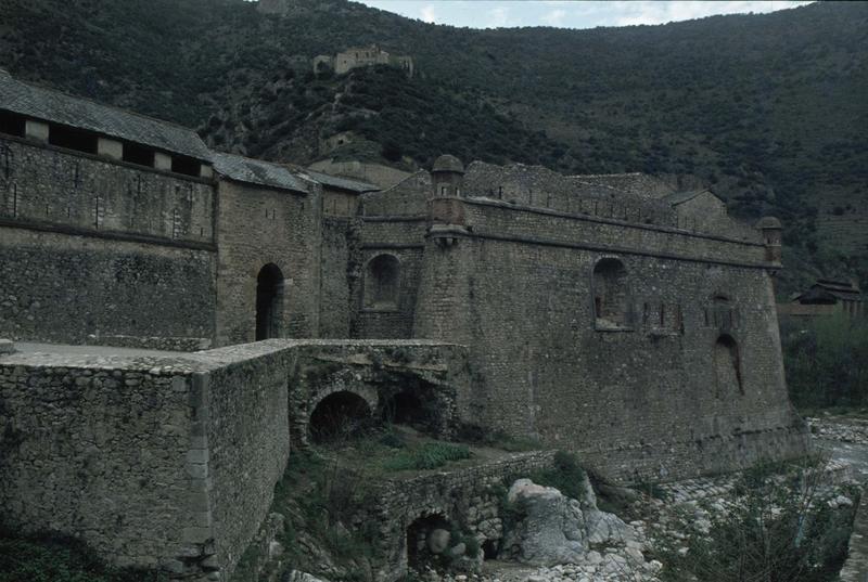 Les fortifications de Vauban sur les douves