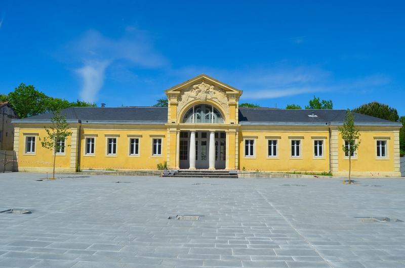 ensemble est, vue générale