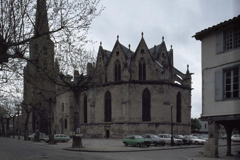 Abside et clocher de l'église abbatiale