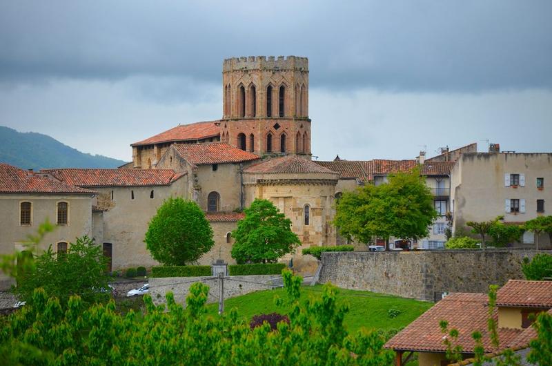 vue générale de la cathédrale dans son environnement