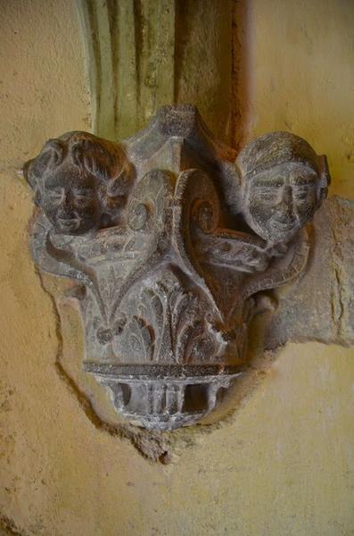 escalier monumental, détail d'une console de retombée de voûtes