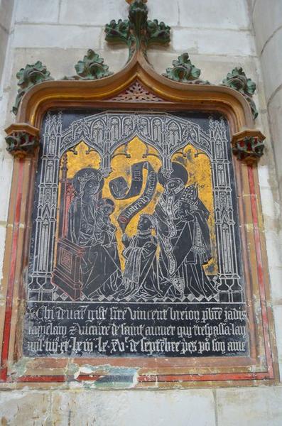 monument funéraire de Vincent Brejon : Vierge à l'Enfant assise le donateur et saint Nicaise, vue générale - © Ministère de la Culture (France), Médiathèque du patrimoine et de la photographie, diffusion RMN-GP