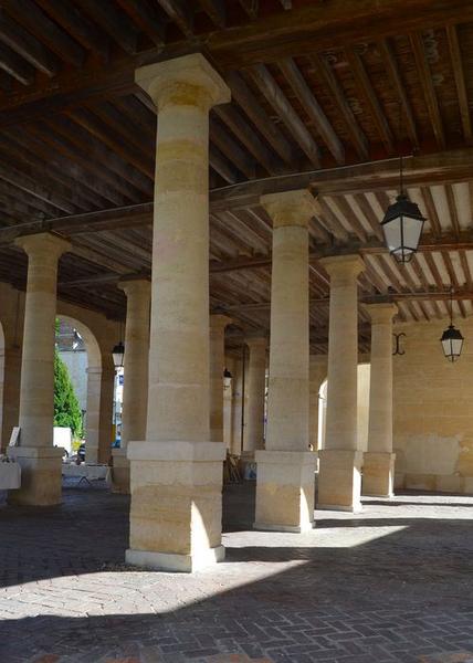 marché couvert, vue partielle