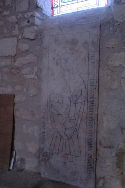 dalle funéraire d'Antoine Gauthier, recteur de Saint-Cyprien, vue générale