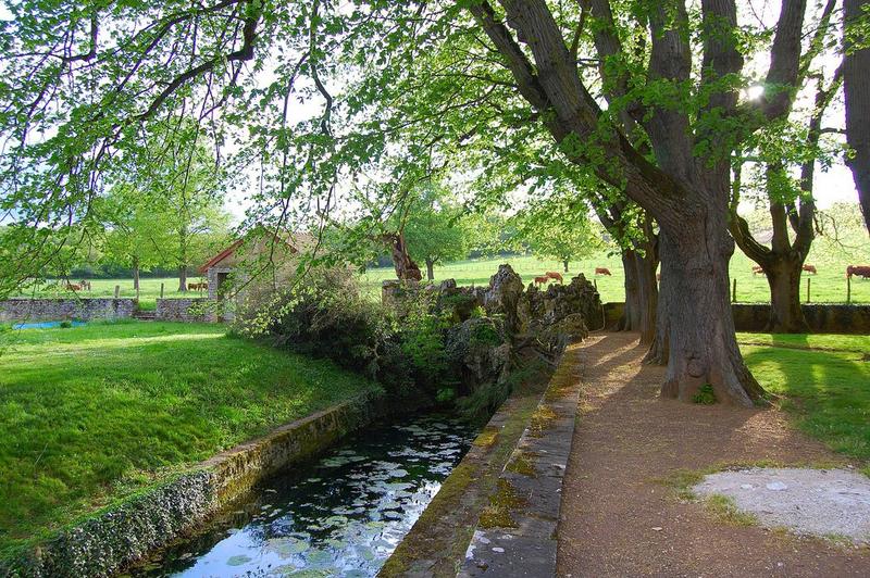 jardin sud, canal, vue partielle