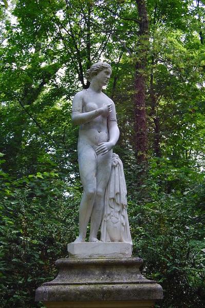 parc, statue : Vénus, vue générale