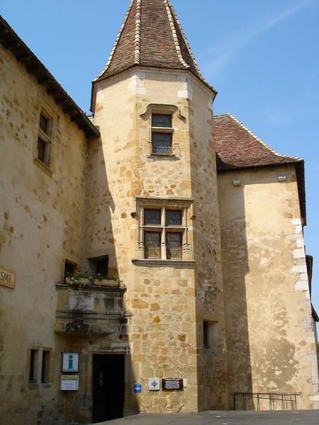 façade est sur rue, vue partielle