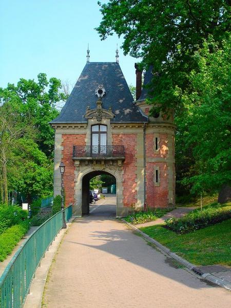 pavillon, façade sud, vue générale