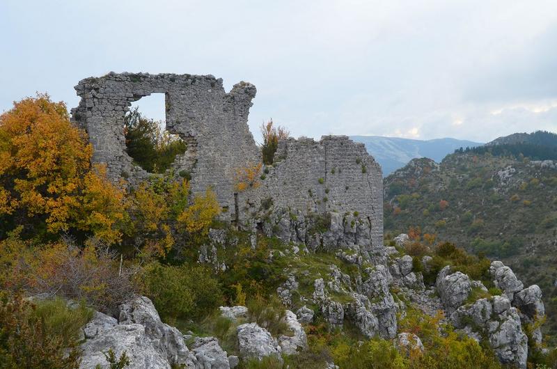 château, vue générale des ruines