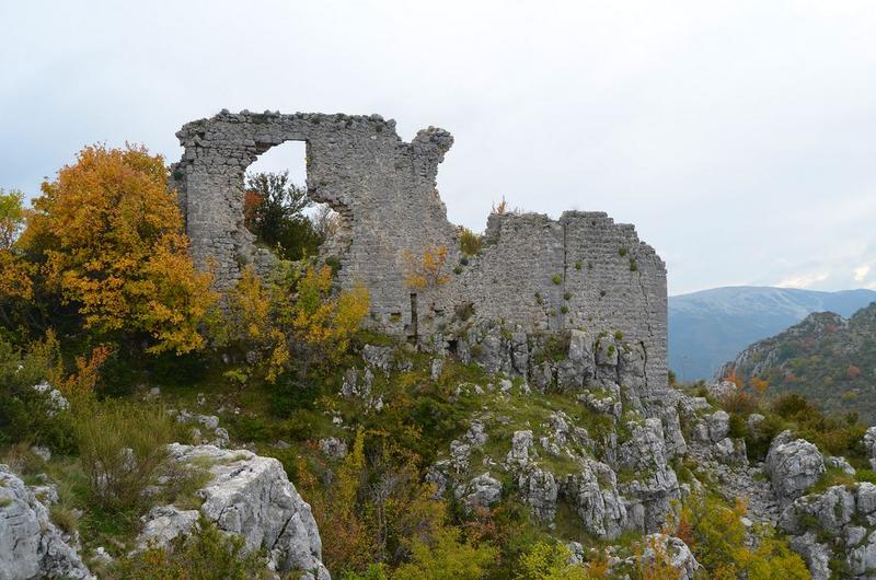 château, vue générale des ruines