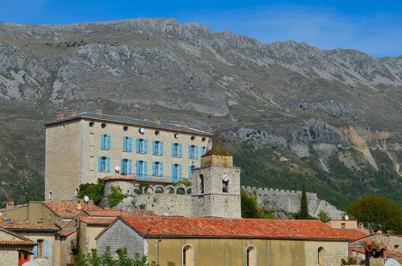 vue partielle de l'église, flanc sud