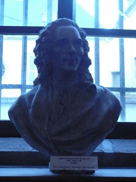 buste de Voltaire, vue générale - © Ministère de la Culture (France), Médiathèque du patrimoine et de la photographie, diffusion RMN-GP