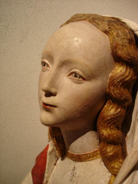 statue : Vierge de l'Annonciation, vue partielle - © Ministère de la Culture (France), Médiathèque du patrimoine et de la photographie, diffusion RMN-GP