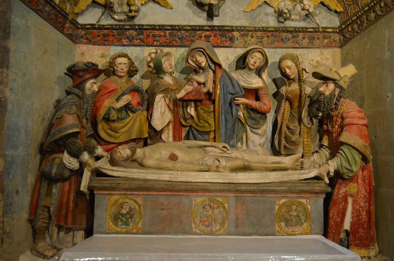 Autel, retable, groupe sculpté : la Mise au tombeau