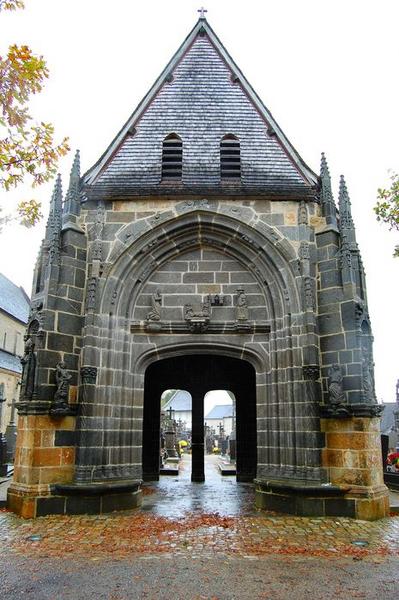 ancien porche de l'église abbatiale, vue générale