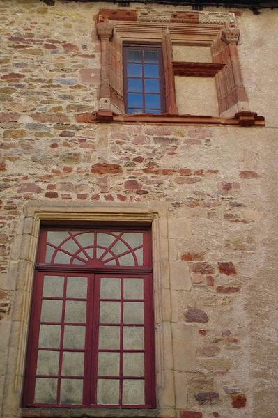 façade nord sur cour, vue partielle